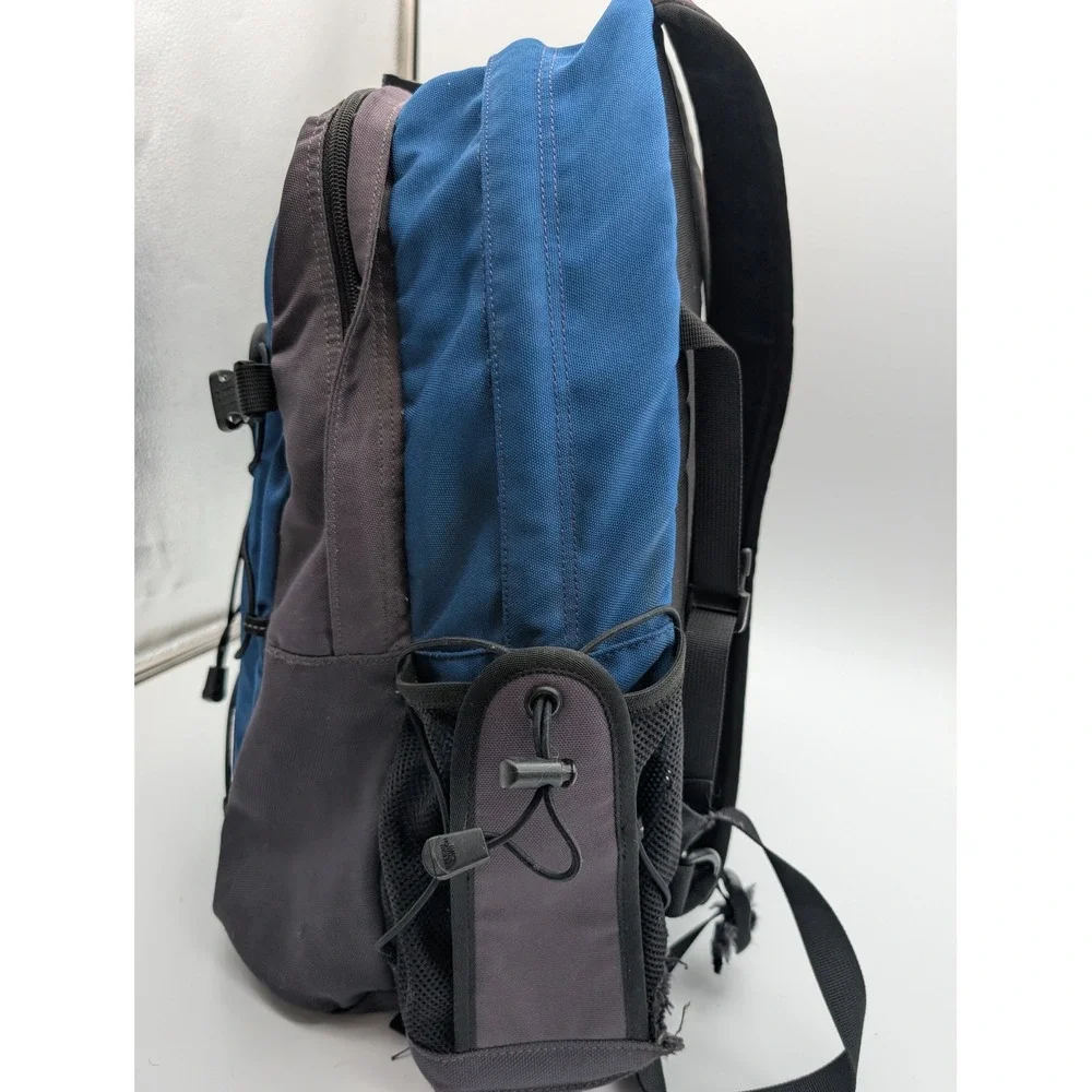 The North Face Slingshot Backpack Blue Grey Hiking Daypack Bungee Cord